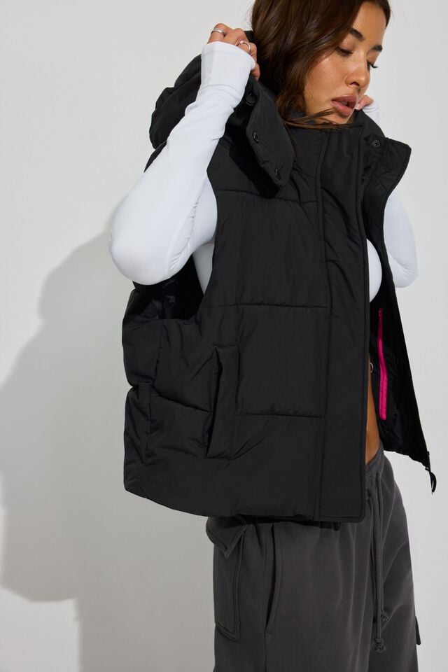 Black Women Garage Perfect Puffer Vest | A-3761205